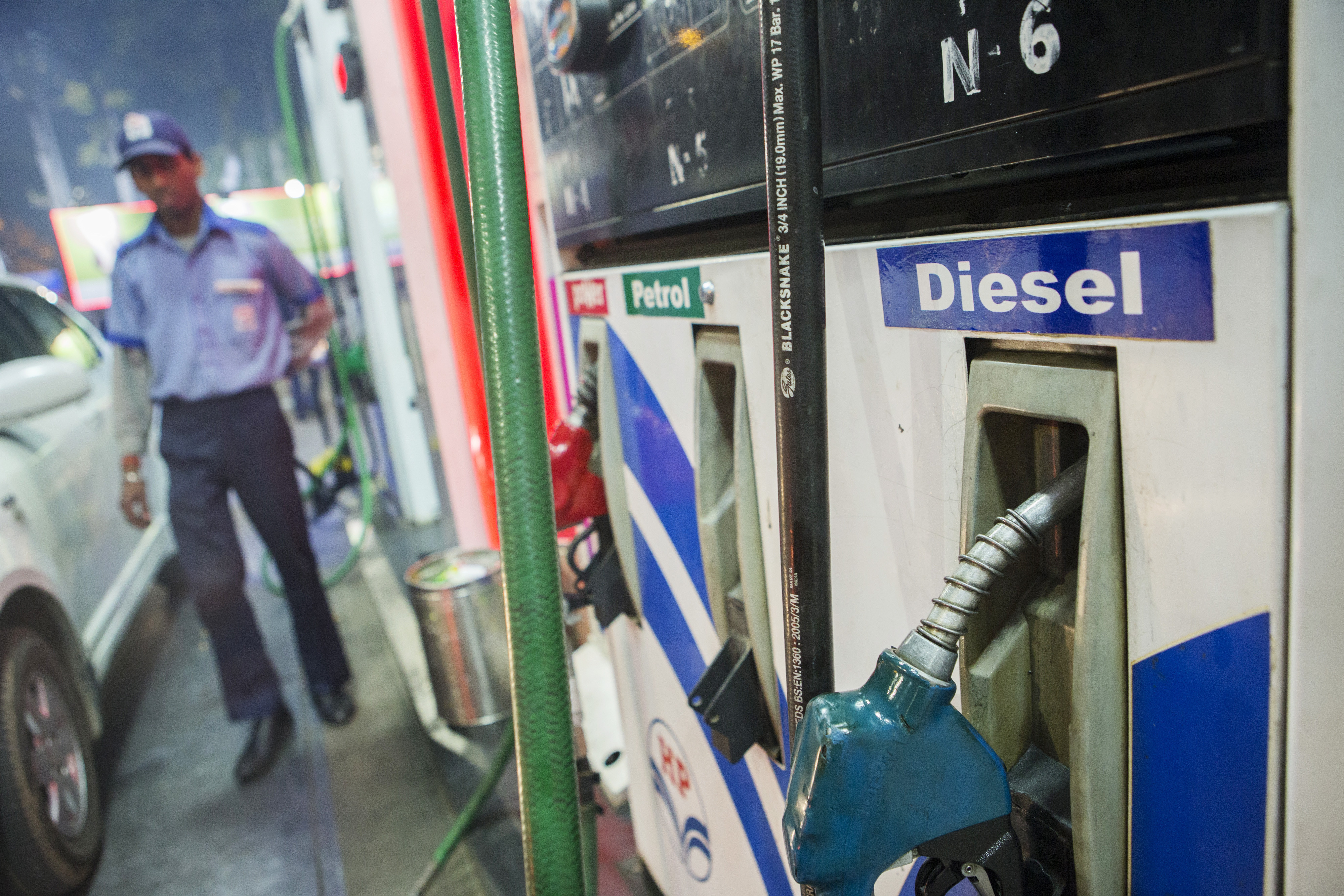 Fuel Pumps In Eight States To Be Shut On Sundays From May 14