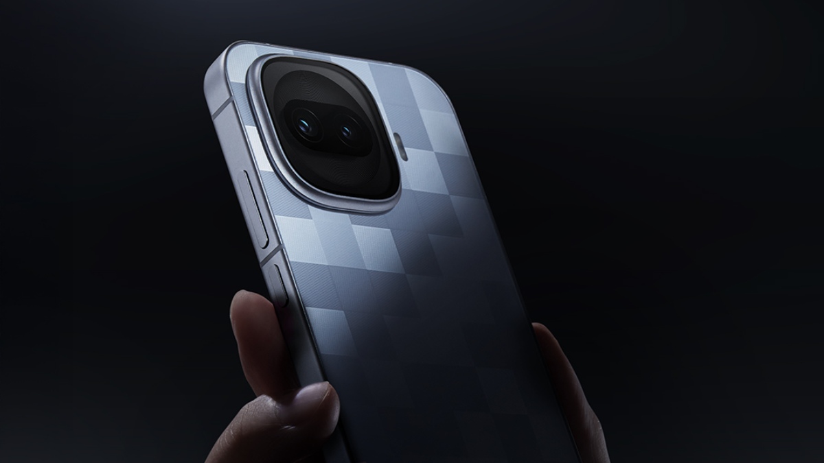 iQOO 15R का इंडिया लॉन्च कंफर्म! 7600mAh बैटरी, 200MP कैमरा के साथ दे सकता है दस्तक