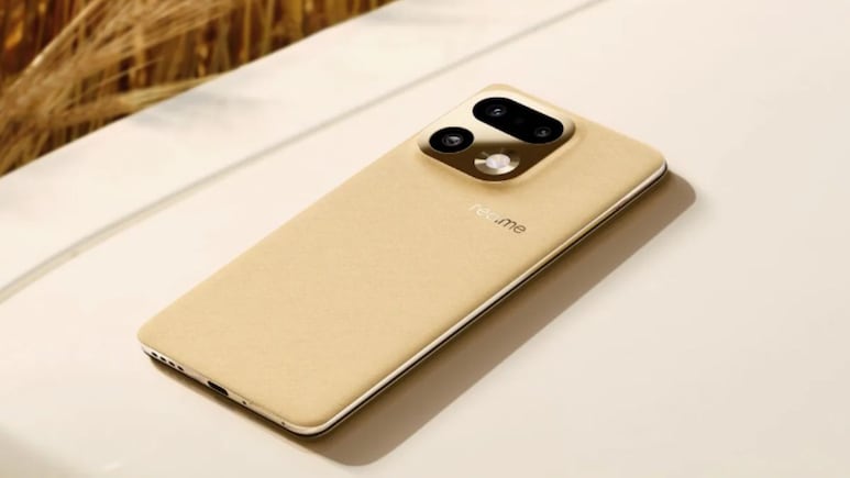 200MP कैमरा और 7000mAh बैटरी वाला Realme 16 Pro+ हुआ लॉन्च, कीमत जानकर चौंक जाएंगे