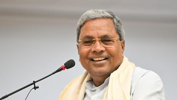 Siddaramaiah To Remain As Karnataka CM Amid Power Tussle? Congress Leader Makes Big Remark