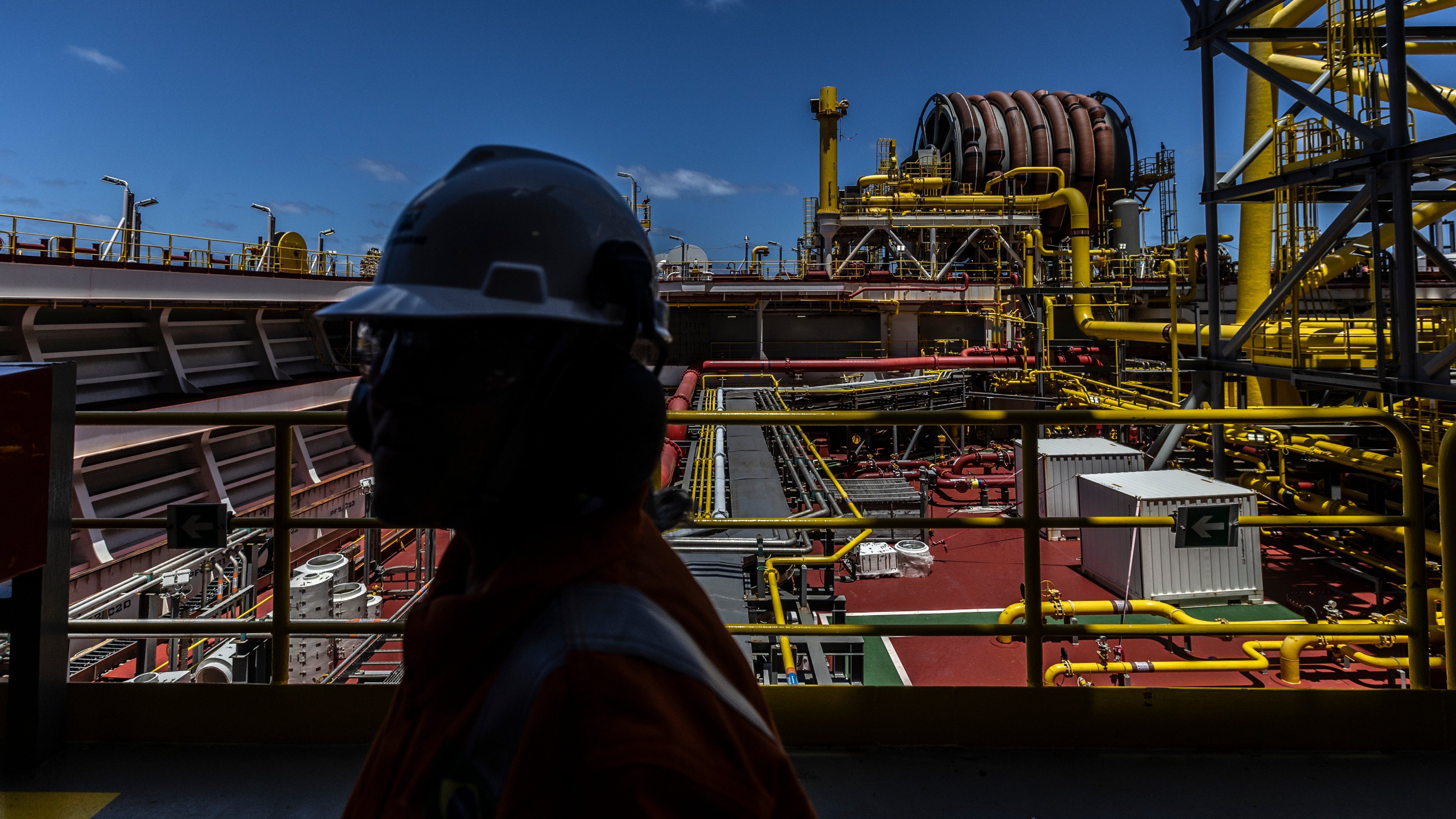 Oil Steadies After Four-Day Rally With Focus On Iran Meeting