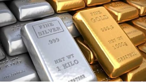 Gold-Silver Prices:&nbsp; नहीं थम रहीं सोने-चांदी की कीमतें, फिर बन गया रिकॉर्ड, आज इतना महंगा हुआ गोल्ड, सिल्वर