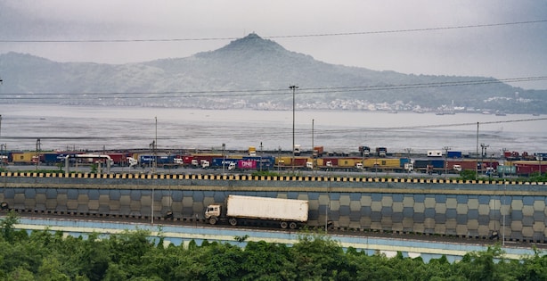 India's Trade Deficit Widens Amid US Tariff Pressure