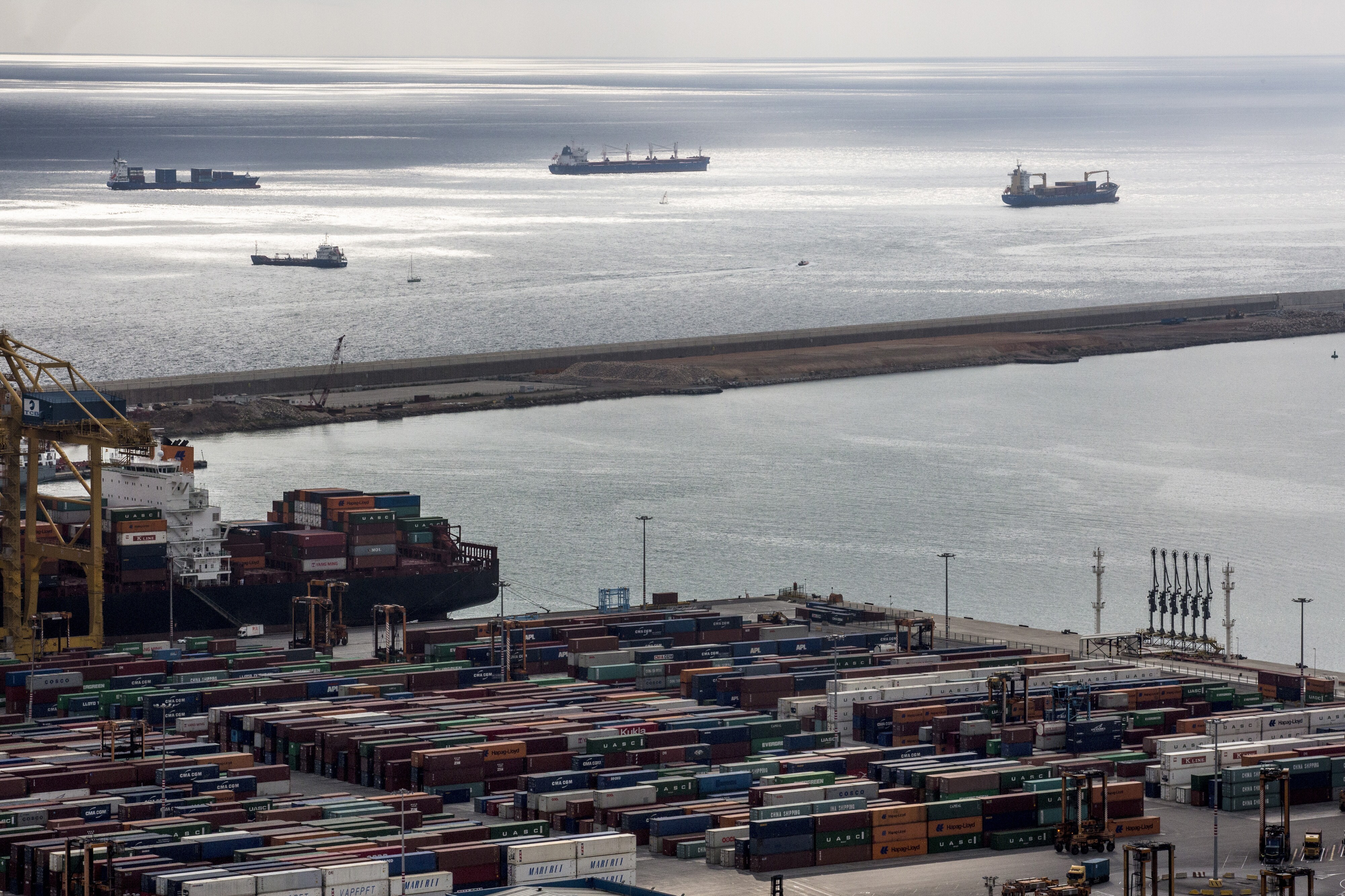Adani Ports&rsquo; March Quarter Profit Declines, Missing Analyst Estimates