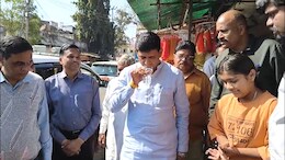 आखिरकार भागीरथपुरा में नलों से टपकी 'राहत', महापौर ने खुद पानी पीकर दूर किया लोगों का खौफ