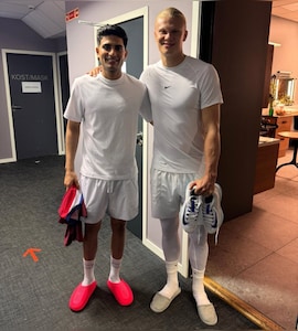 Shubman Gill Meets Manchester City Star Erling Haaland, Gets A Special Gift