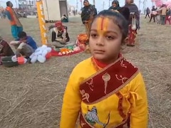 माथे पर टीका, भगवत गीता के श्लोक... जानें- कौन हैं माघ मेला में आए 6 साल के बाल राम श्रीश बाहुबली महाराज