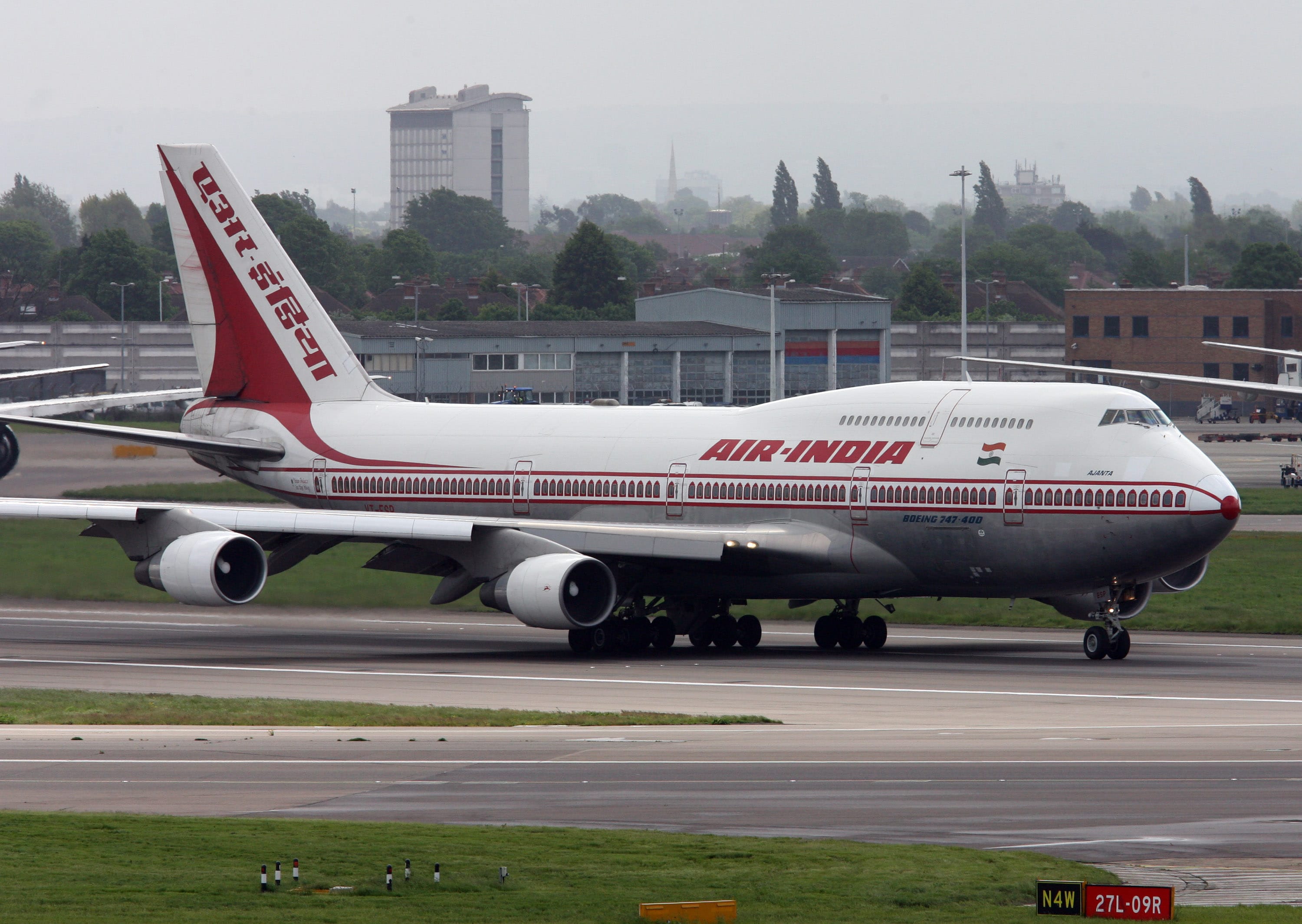 Air India Ropes In SBI Caps, Sets Up Five Teams For Divestment Process