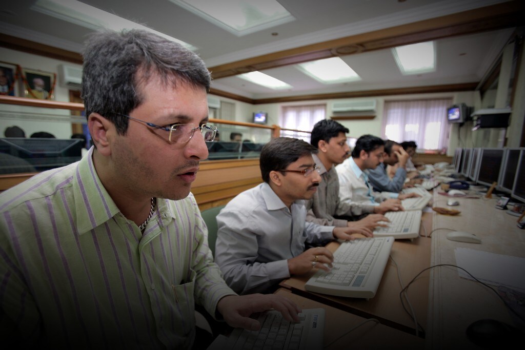 Sensex, Nifty Snaps Four-Day Winning Streak