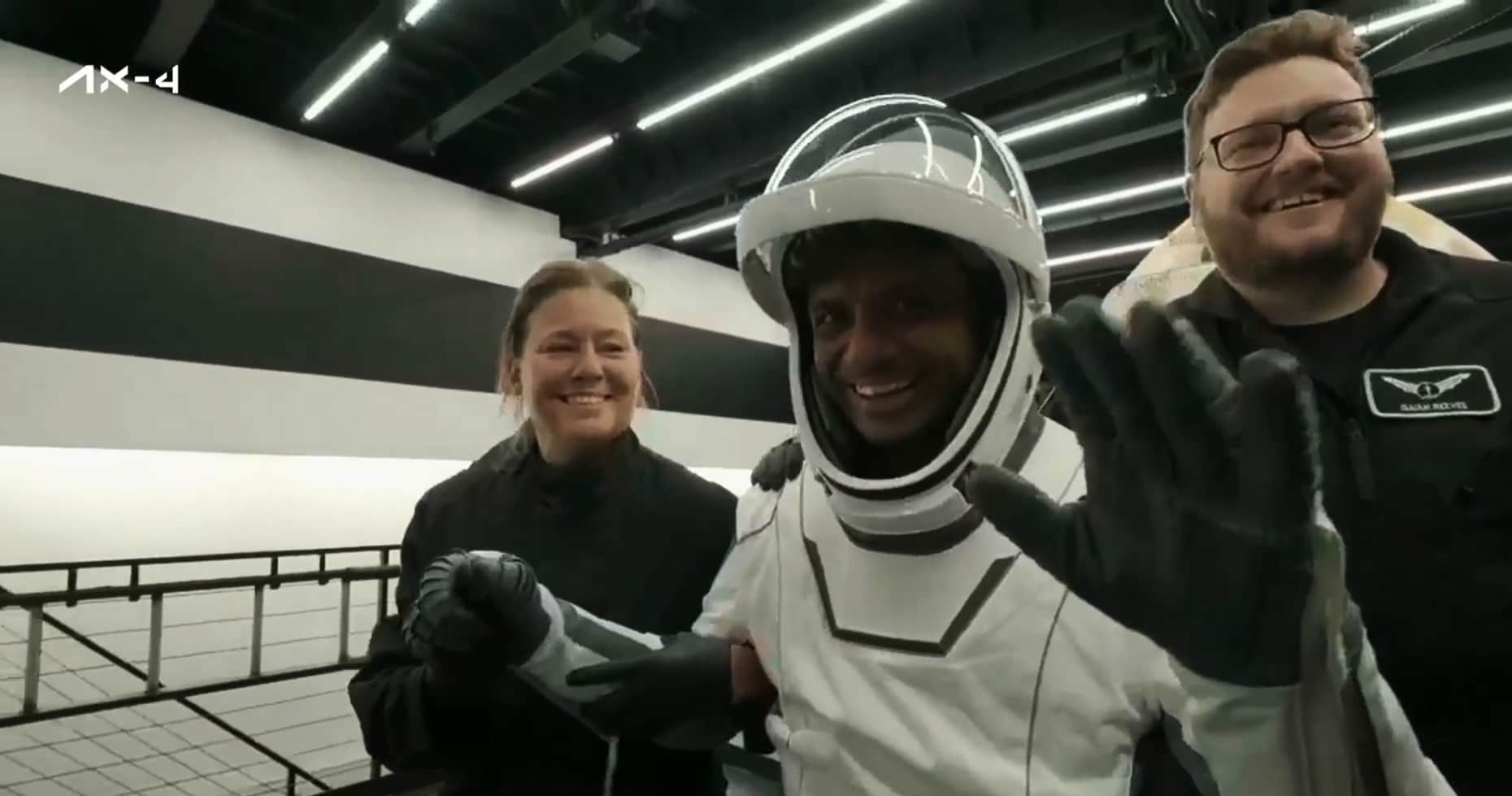 Shubhanshu Shukla Return LIVE: Axiom-4 Makes Splashdown In California; PM Modi, President Murmu Congratulate