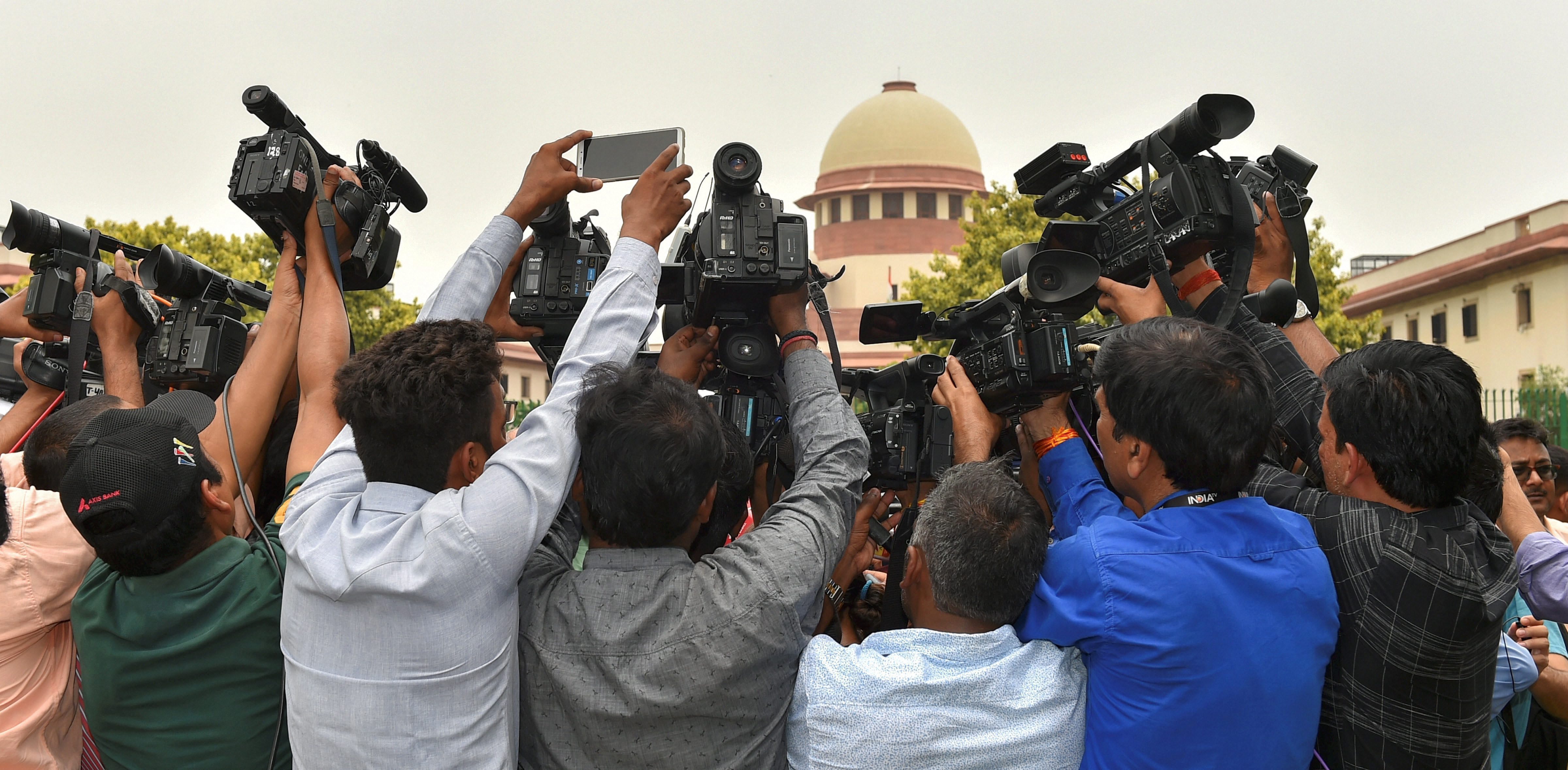 Supreme Court To Hear Rafale Review, Rahul Gandhi Contempt Pleas Together On May 10