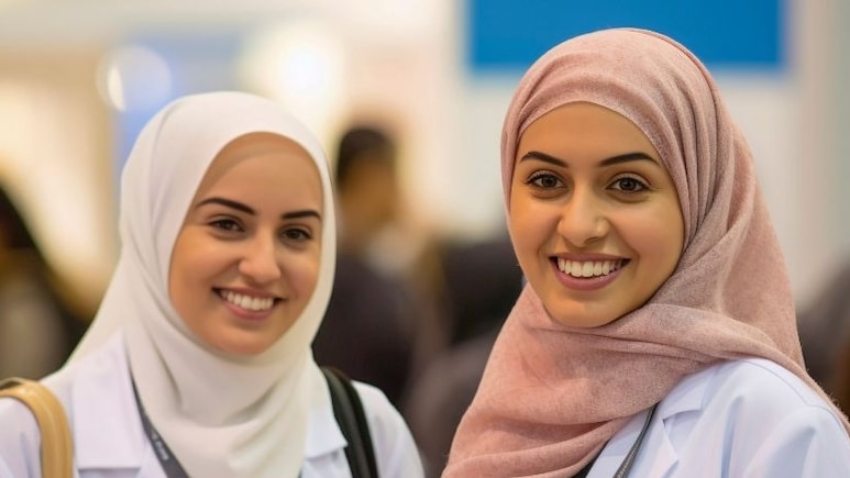 ईरान में किन चीजों की होती है पढ़ाई? हर साल भारत से जाते हैं इतने छात्र