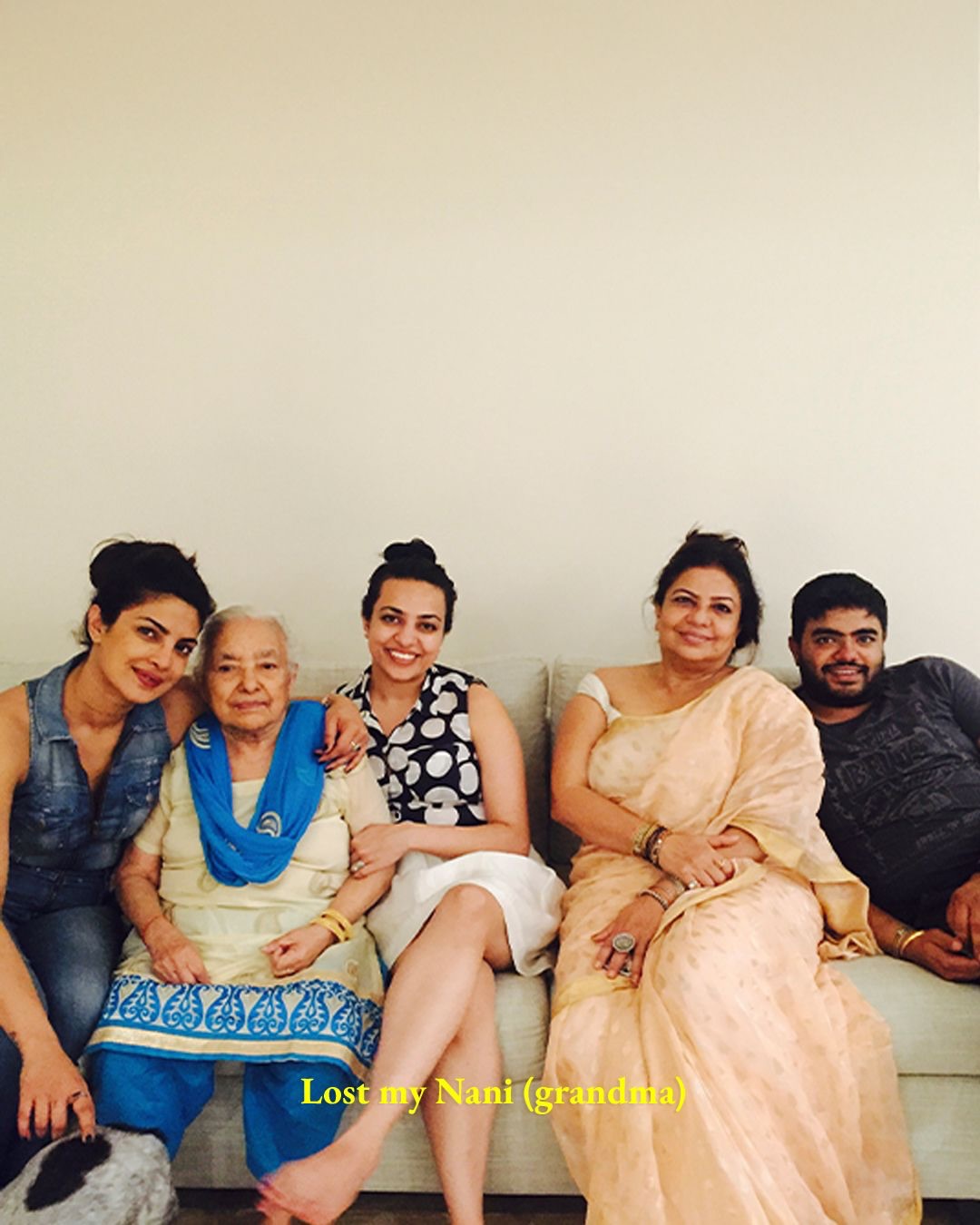 प्रियंका चोपड़ा ने 2016 में कुछ पाया तो कुछ खोया, 10 साल पहले की तस्वीरों के साथ लिखा- &nbsp;वह साल जब सबकुछ एक साथ हुआ