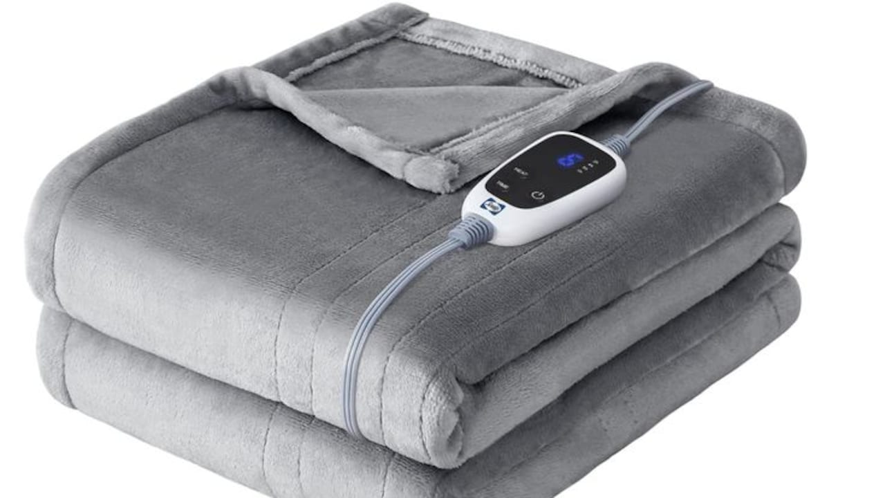 How to Wash An Electric Blanket Without Breaking It?