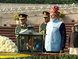 पगड़ी, परंपरा और पहचान: 2015 से 2026 तक, कैसे हर साल बदला पीएम मोदी का रिपब्लिक डे लुक?