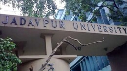 जब चाहें तब ड्यूटी पर लौट सकती हैं... छात्रा का हिजाब हटाने वाली महिला प्रोफेसर को राहत