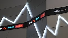 Treasuries, Stocks Fall On Greenland Tariff Angst: Markets Wrap