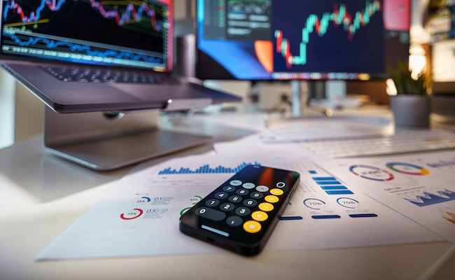 Q3 Earnings, Global Trends To Drive Stock Markets This Week: Analysts