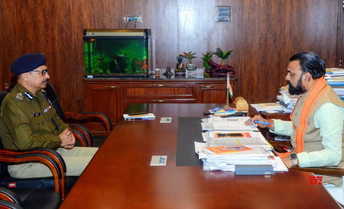 गिरफ्तारी क्यों नहीं? पटना NEET छात्रा हत्या केस में डिप्टी CM ने लगाई क्लास, पुलिस को एक्शन के लिए फ्री हैंड