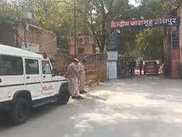 सोनम वांगचुक की रिहाही को लेकर जोधपुर सेंट्रल जेल के बाहर प्रदर्शन, कलेक्टर को सौंपा ज्ञापन