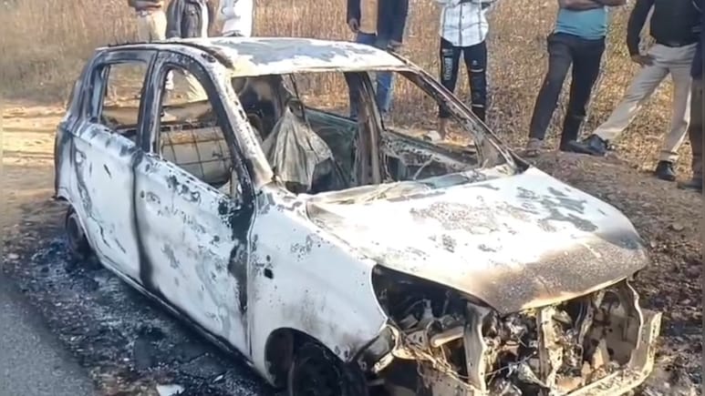 सीएनजी ऑल्टो कार में लगी आग, हादसे में कार चालक की जलने से हुई दर्दनाक मौत