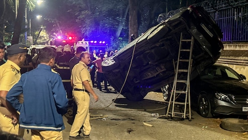 Akshay Kumar's Security Vehicle Involved In Accident In Mumbai, One Injured