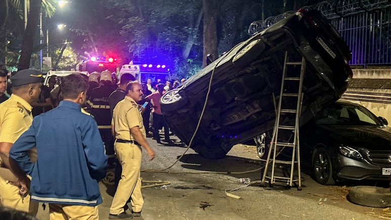 Akshay Kumar's Security Vehicle Involved In Accident In Mumbai, One Injured