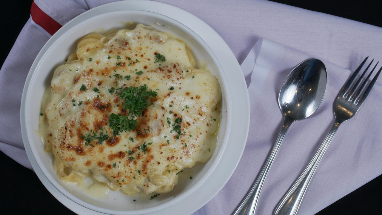 Steel, Insulated Or Glass: Which Casserole Keeps Food Hot The Longest? Steel, Insulated Or Glass: Which Casserole Keeps Food Hot The Longest?