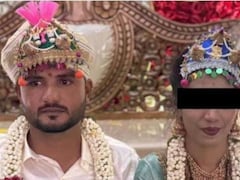 कर्नाटक में शादी के दो महीने बाद महिला प्रेमी संग फरार, पति और रिश्ता कराने वाले ने की आत्महत्या