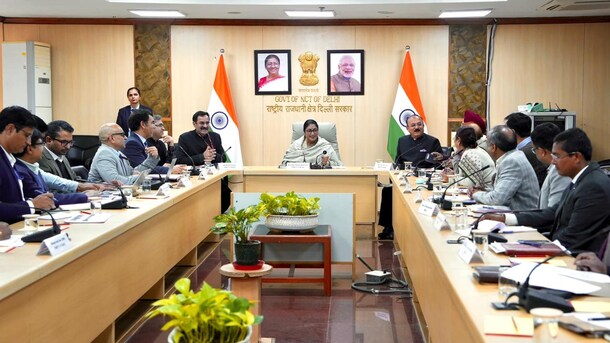 Delhi Releases Rs 500 Crore For Sanitation, Roads And Dust Control