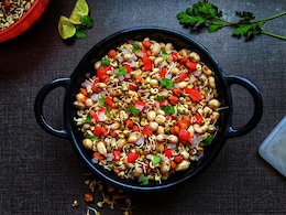 From Bhuna Chana To Sattu: 5 Indian Snacks To Make Your 5 PM Hunger Healthier