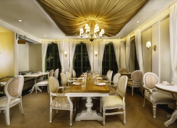 Step Into Paris At Mamma Rose - Noida's Chic New Cafe