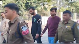हथियार लेकर सागर कोर्ट पहुंचे बिच्छू गैंग के दो बदमाश, पुलिस ने गिरफ्तार कर निकाला जुलूस