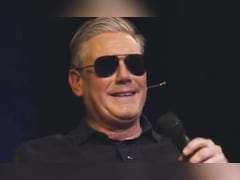 'Bonjour!': UK's Starmer Pokes Fun At Macron By Sporting Sunglasses