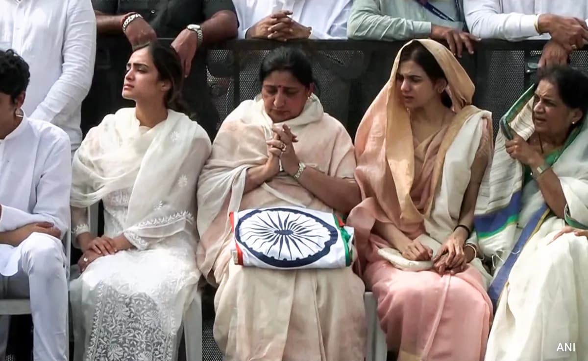 NCP Leaders' "Courtesy Meet" With Ajit Pawar's Wife Sparks Succession Buzz