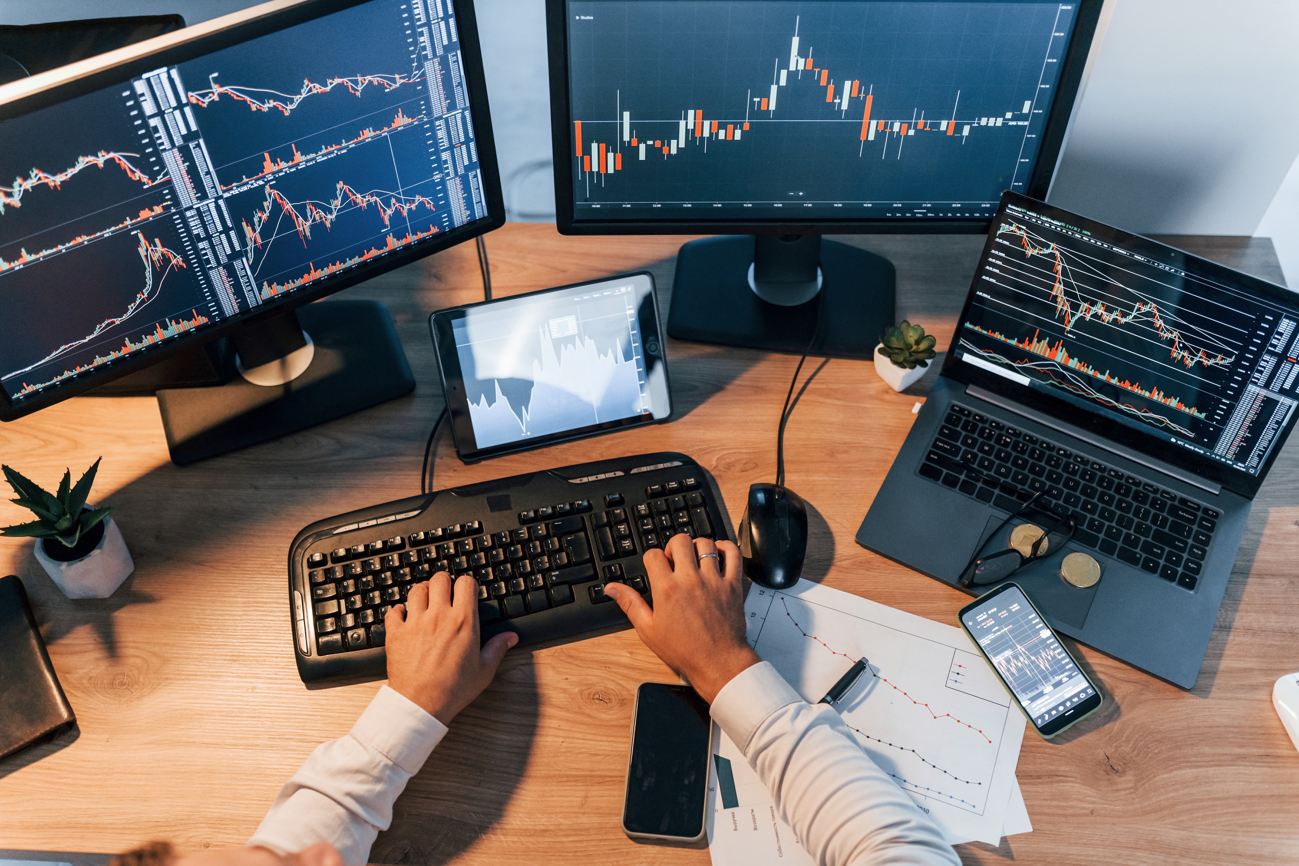 Stock Market Today: Nifty Near 25,200, Sensex Ends Over 300 Points Higher; Sun Pharma Among Top Gainers