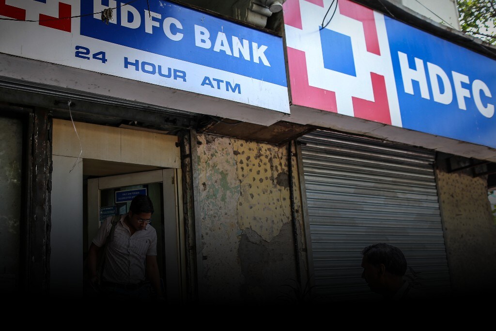 Tech Snag Has HDFC Bank Pulling Out Its New Mobile Banking App 