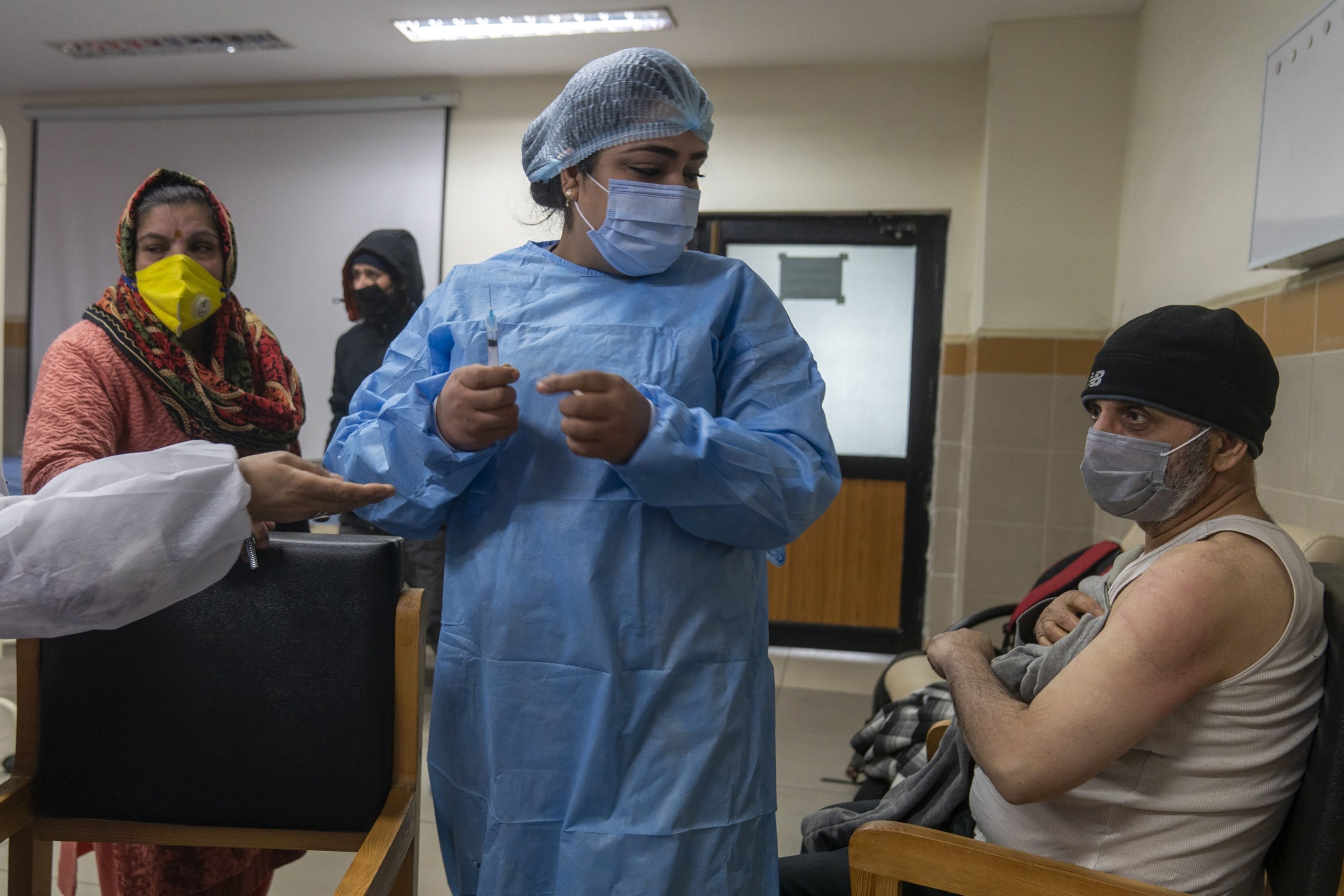 Coronavirus India Updates: Active Cases Decline; Over 62 Lakh Vaccinated