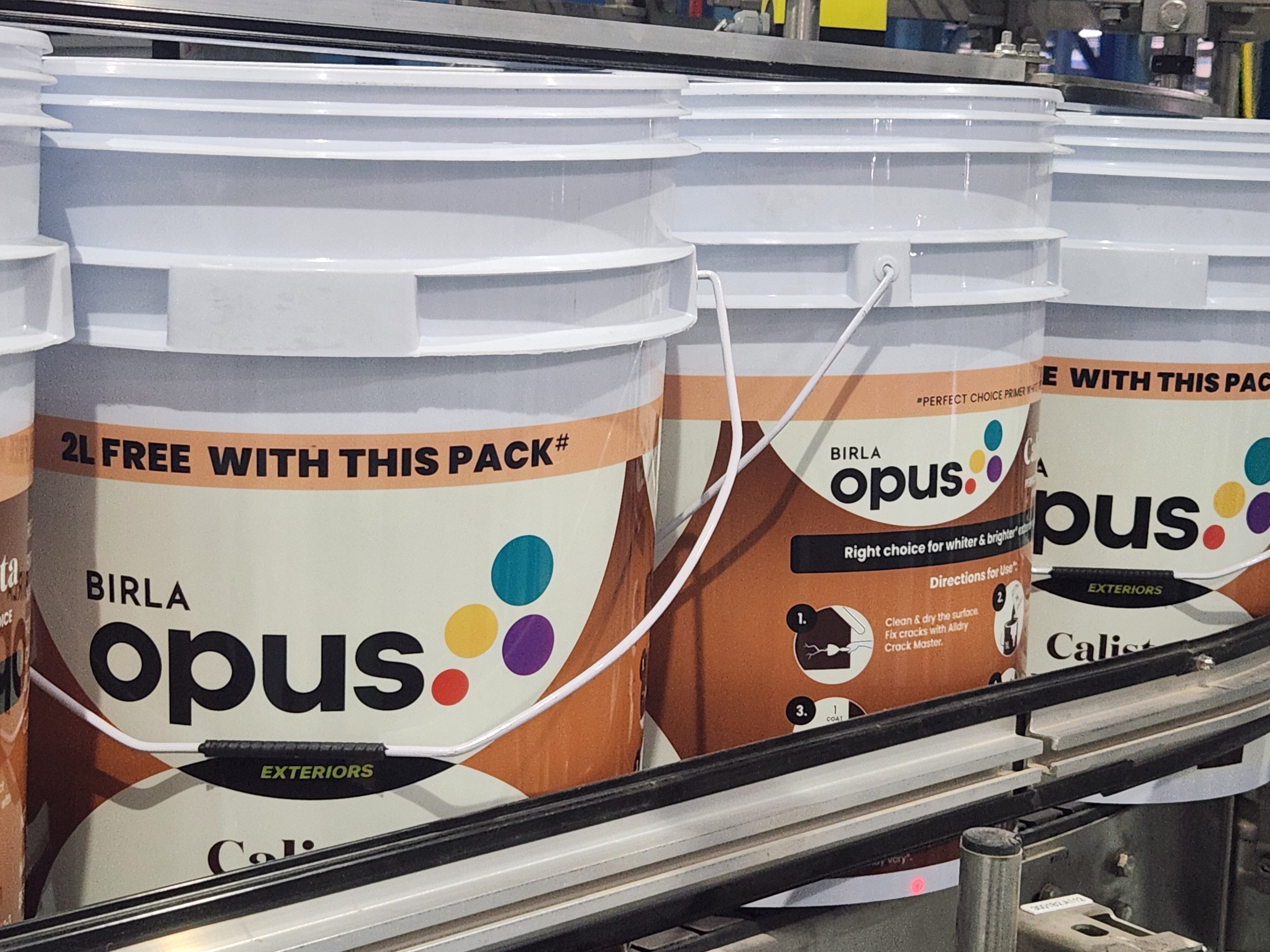 Grasim Industries' Scaling Up Of Paint Business Exudes Confidence, ICICI Securities Says&mdash;&nbsp;Maintaining 'Buy'