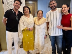 https://www.ndtv.com/food/chef-vikas-khanna-enjoys-biji-style-gajar-ka-halwa-courtesy-priyanka-chopras-family-10797666