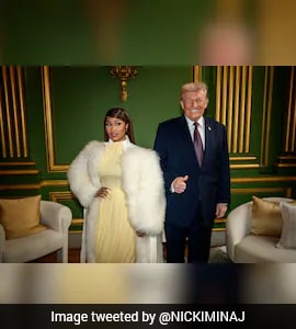Nicki Minaj Holds Donald Trump's Hand And Calls Herself His "No. 1 Fan". The President Returns The Praise Nicki Minaj Holds Donald Trump's Hand And Calls Herself His "No. 1 Fan". The President Returns The Praise