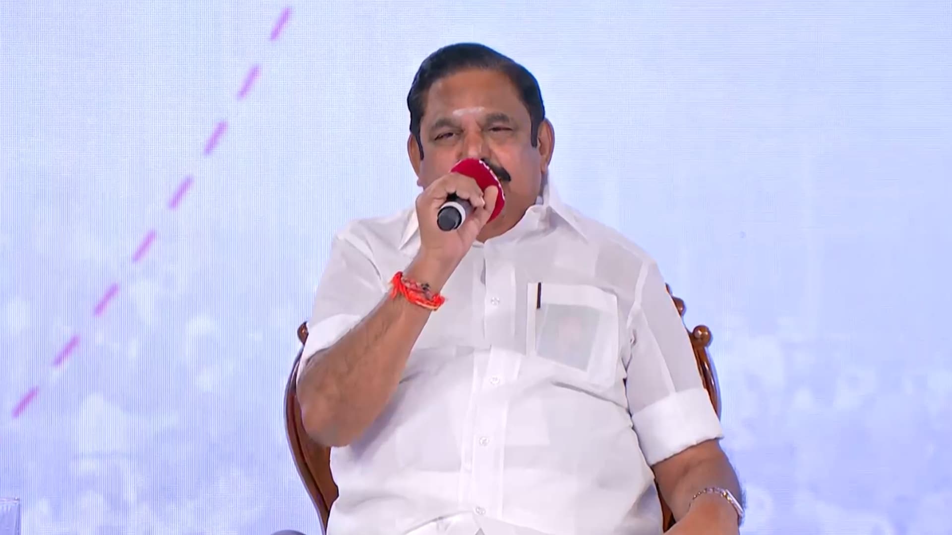 EPS Sings His Favourite MGR Song