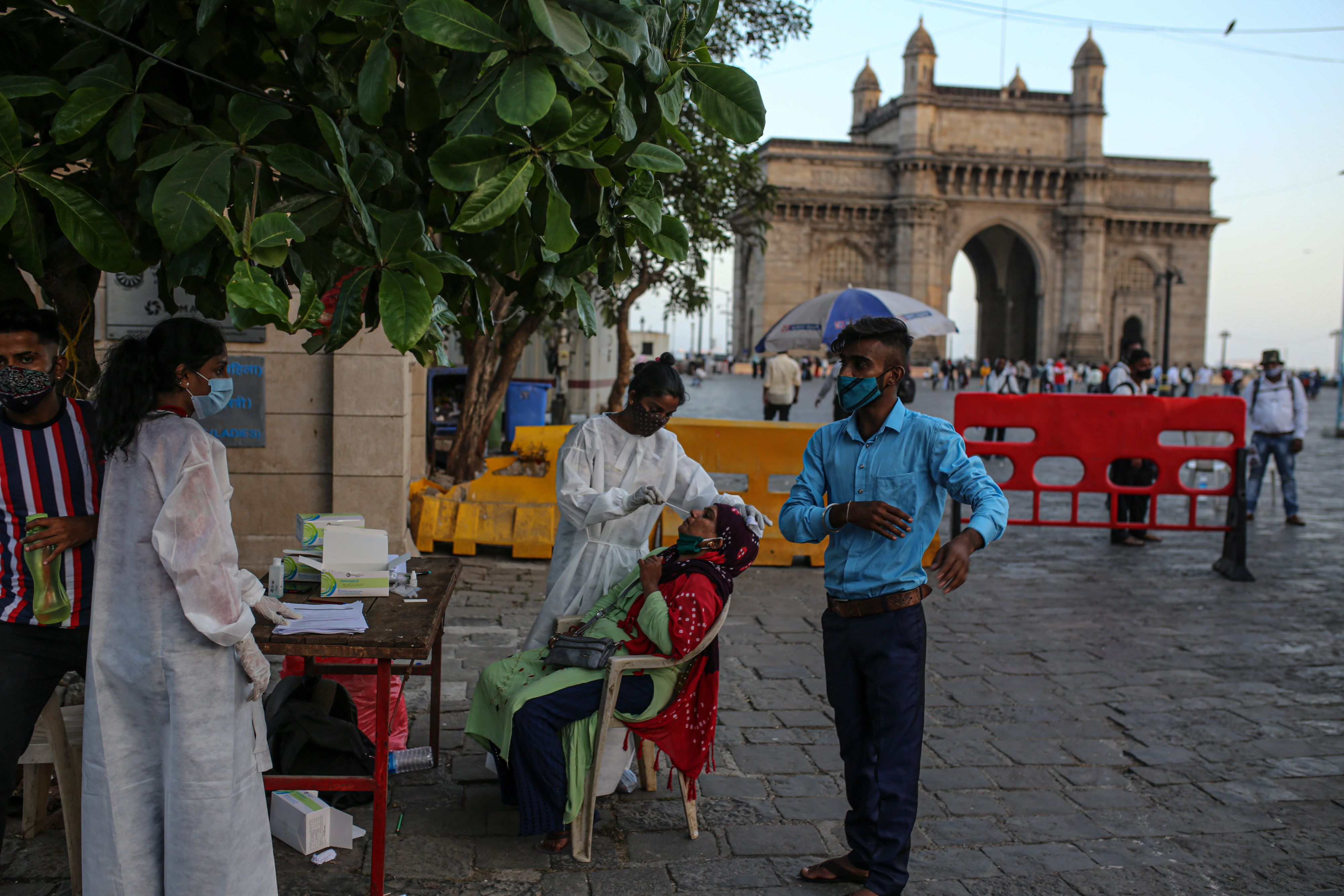 Coronavirus India Updates: Active Caseload Inches Toward 8 Lakh As Authorities Battle The Second Wave