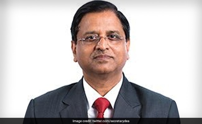 In Top Bureaucrat's Transfer, Link Seen To Sovereign Bond Plan: 10 Points