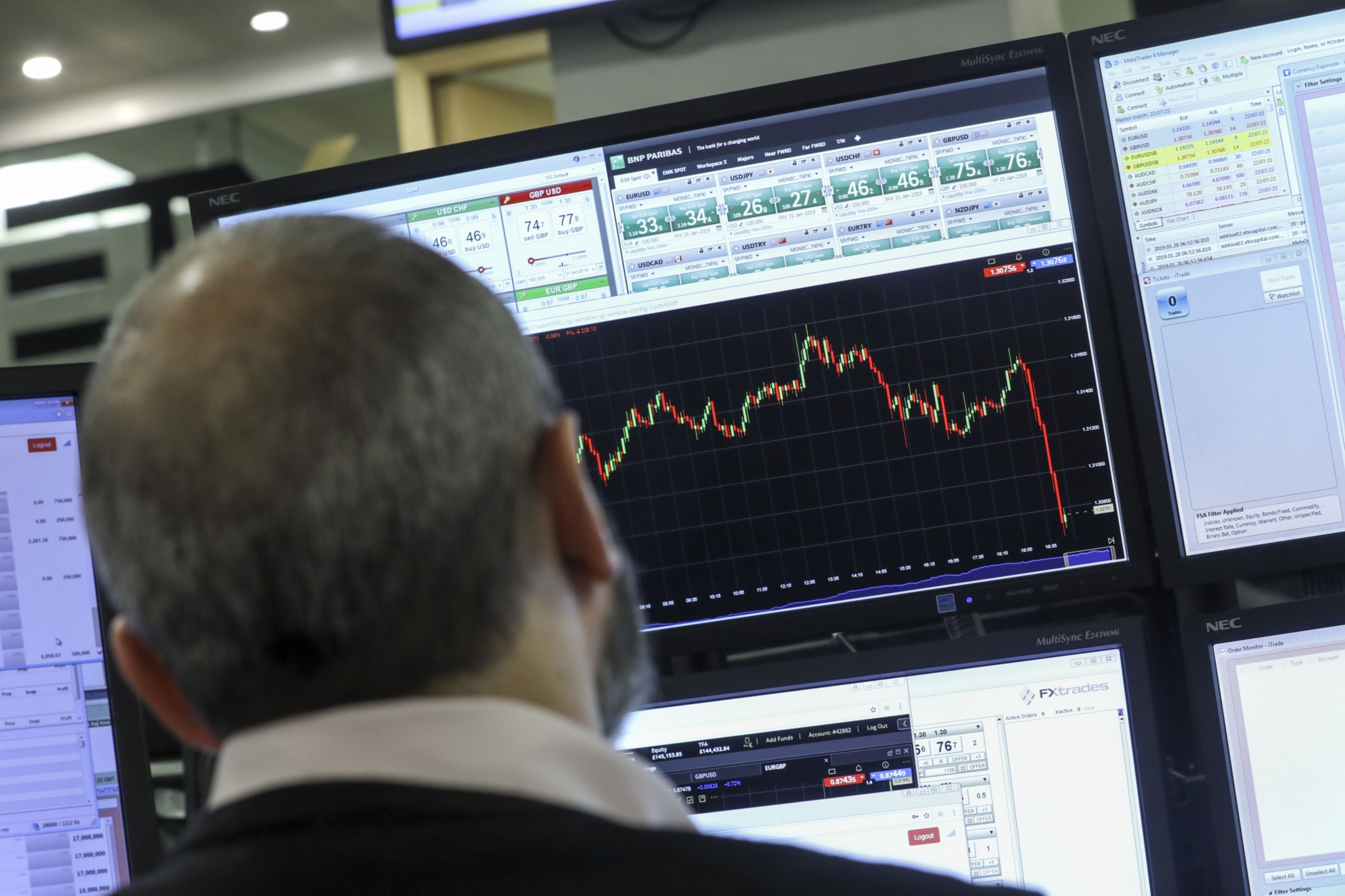Sensex, Nifty End Lower For Second Day; Banks, FMCG Top Laggards