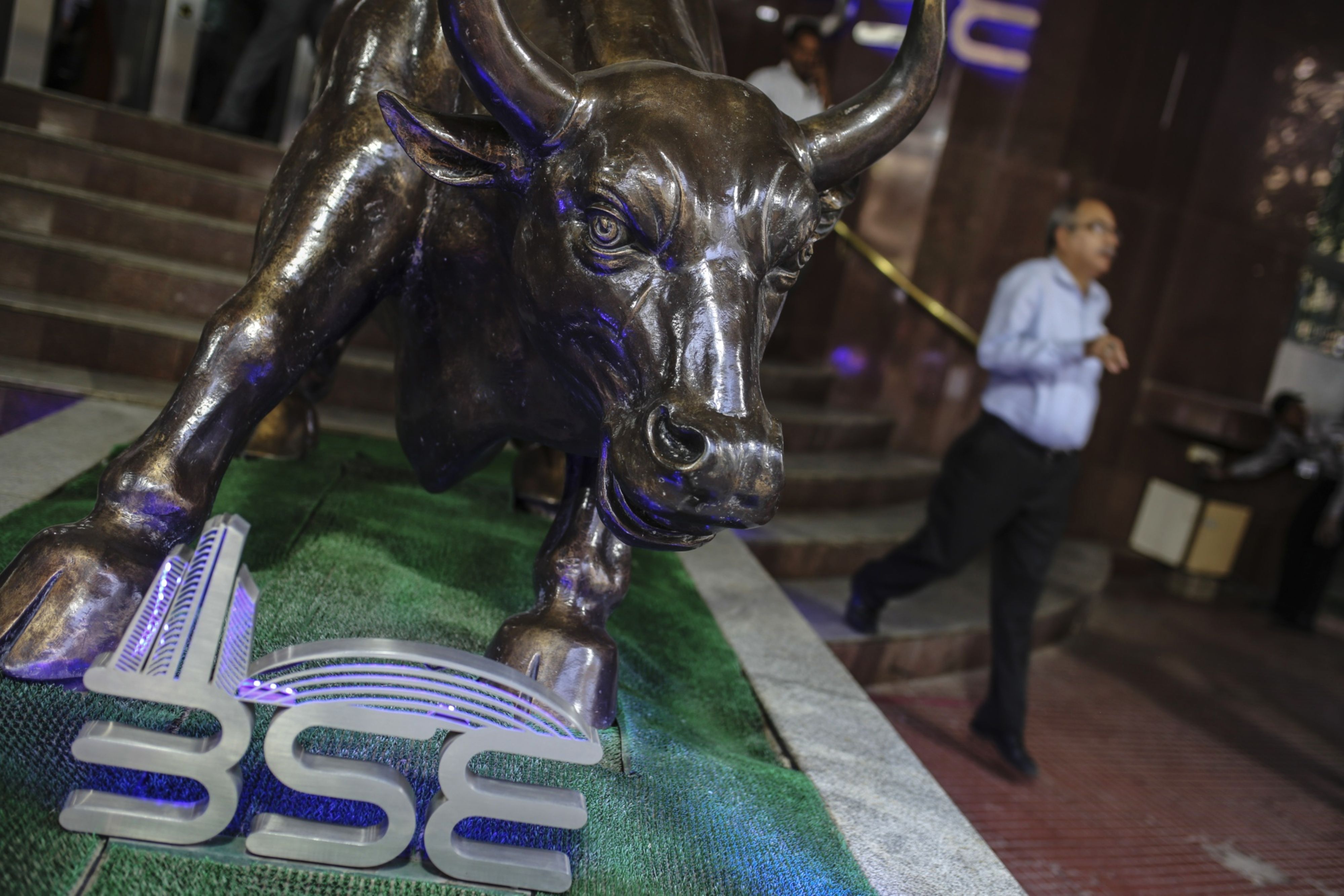Sensex, Nifty Gain For The Second Session Led By Metal, Auto Stocks