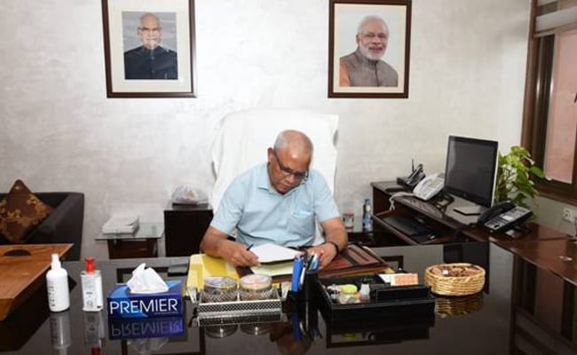 Deepak Das Appointed As New Controller General Of Accounts