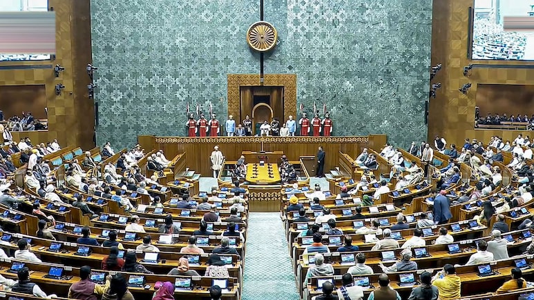 Budget 2026: हिंदी नहीं इस भाषा में छपता था भारत का बजट, ऐसे हुई थी शुरुआत