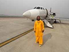 माघ मेले में करोड़ों की पोर्श कारों का काफिला... आखिर कौन हैं ये 'सतुआ बाबा' जो सोशल मीडिया पर छाए हैं?