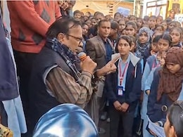 धौलपुर में शिक्षा विभाग की दबंगई, विरोध कर रहीं छात्राओं से कर्मचारी की बदसलूकी; शासन की चुप्पी पर सवाल